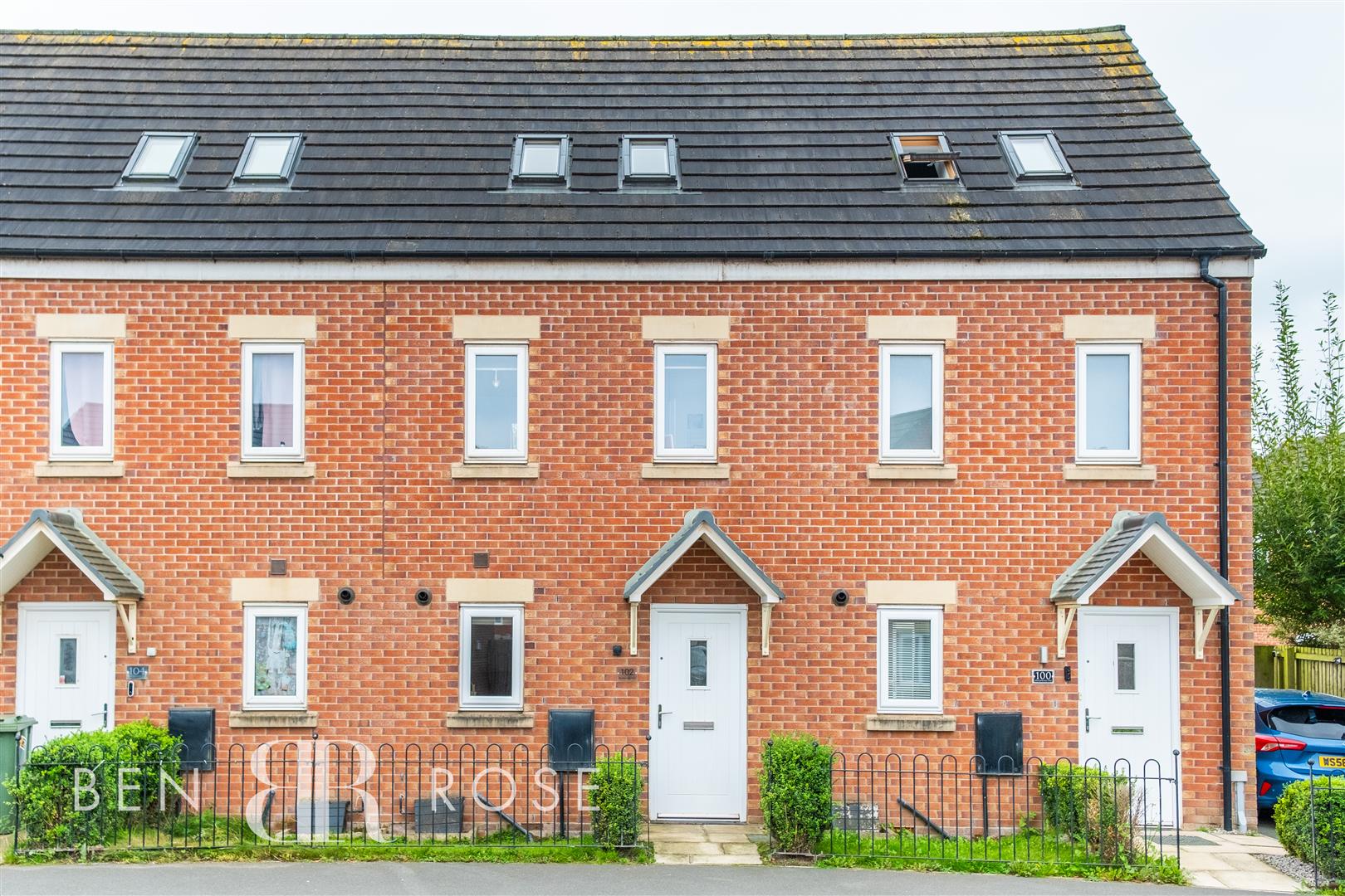 3 bed property in Brookwood Way, Chorley